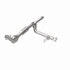 MagnaFlow 01-03 Ford F150 XL/XLT V6 4.2L OEM Grade / EPA Compliant Direct-Fit Catalytic Converter