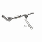 MagnaFlow 01-03 Ford F150 XL/XLT V6 4.2L OEM Grade / EPA Compliant Direct-Fit Catalytic Converter