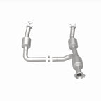 MagnaFlow 18-20 Chevrolet Express 2500 Single Underbody 4.3L Direct Fit Catalytic Converter