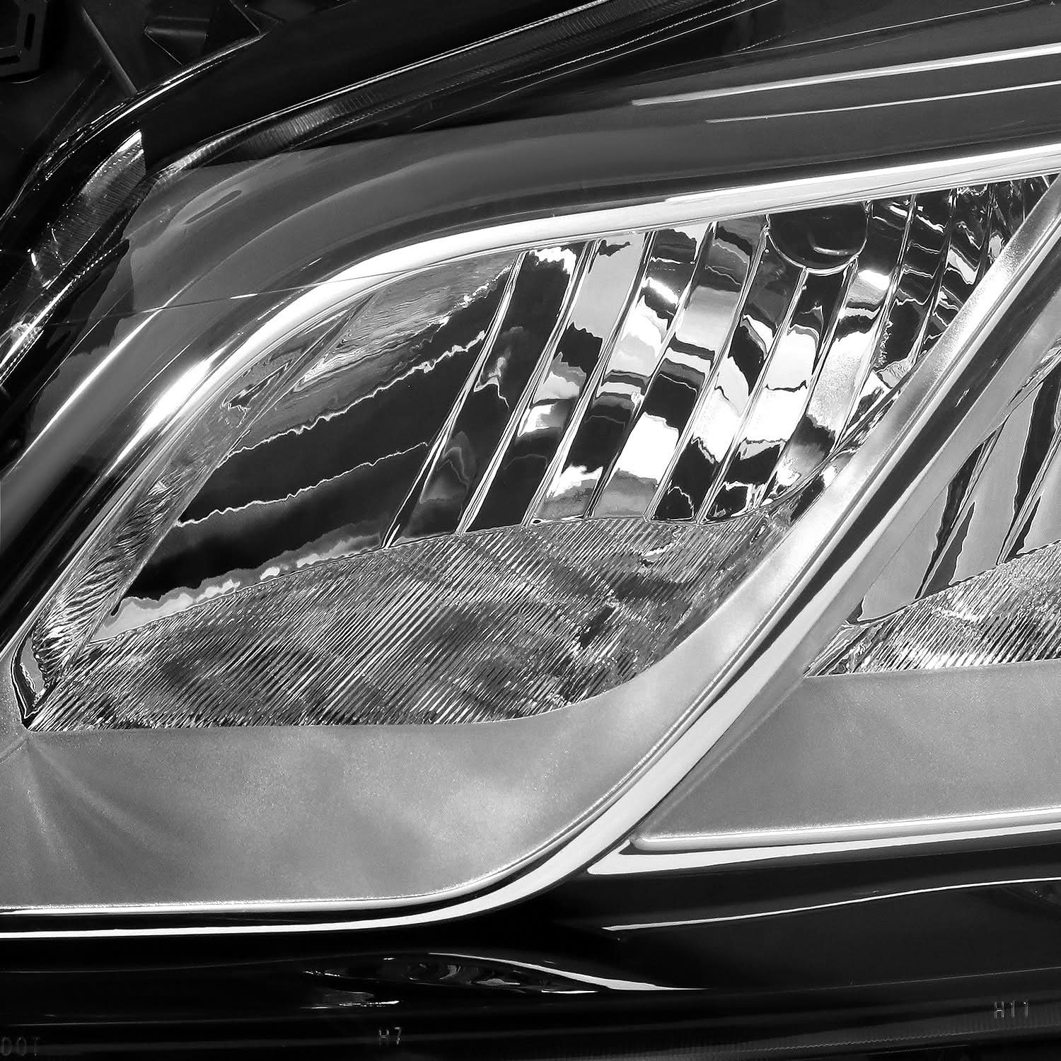 2013-2017 Chevrolet Traverse OE Style Left Headlight - H7/H11