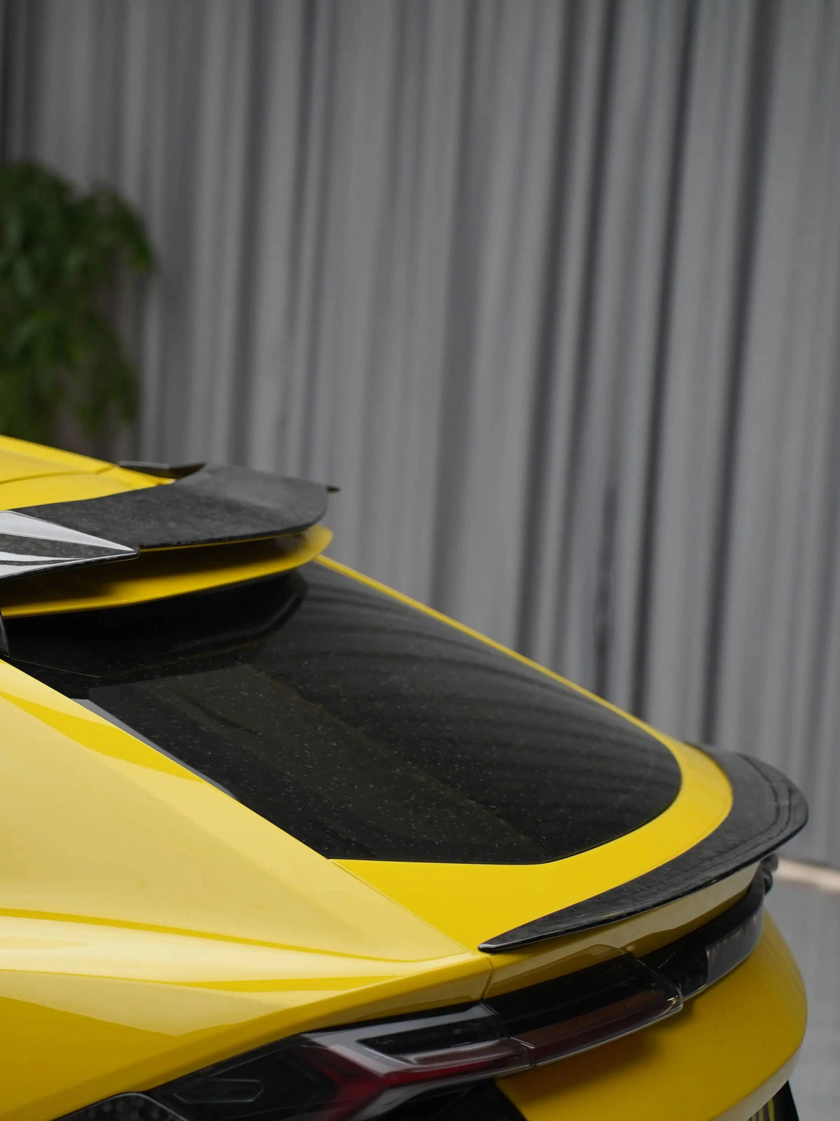 Carbon Fiber Spoiler - Lamborghini Urus