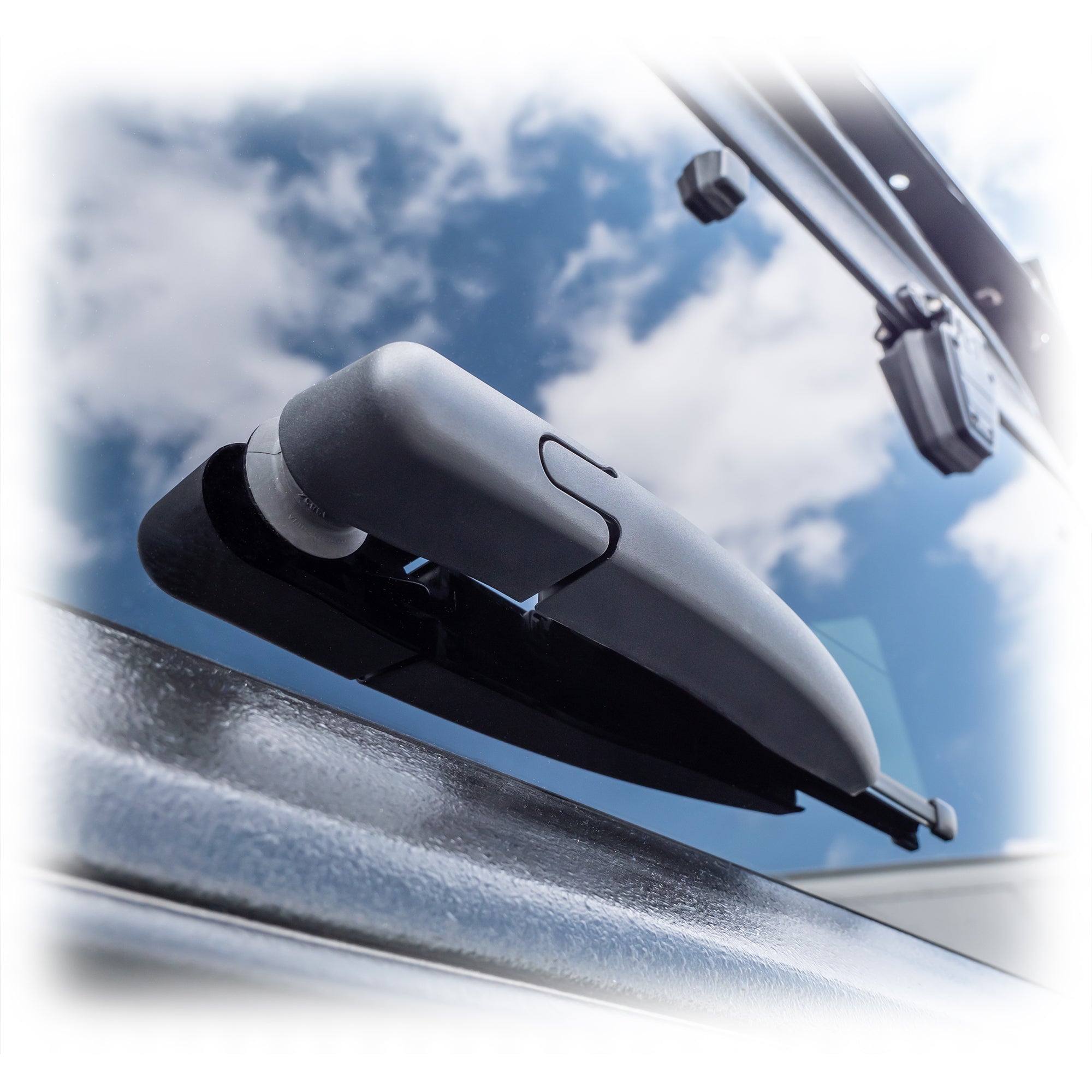 Turn Offroad TR10 Bronco Hard Top Rear Window, Defroster & Wiper Assembly