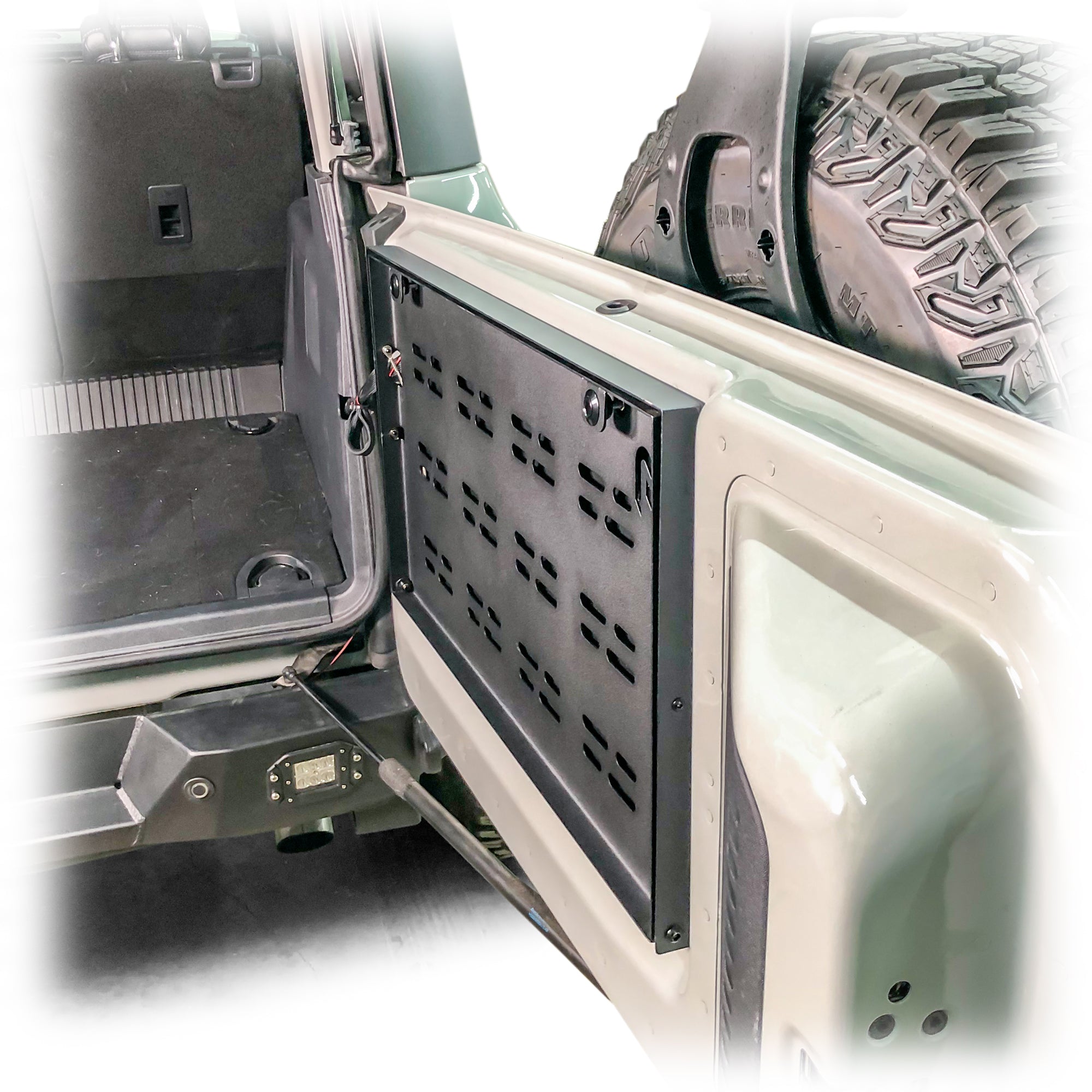 Turn Offroad 2021+ Ford Bronco Fold-Out Trail Table