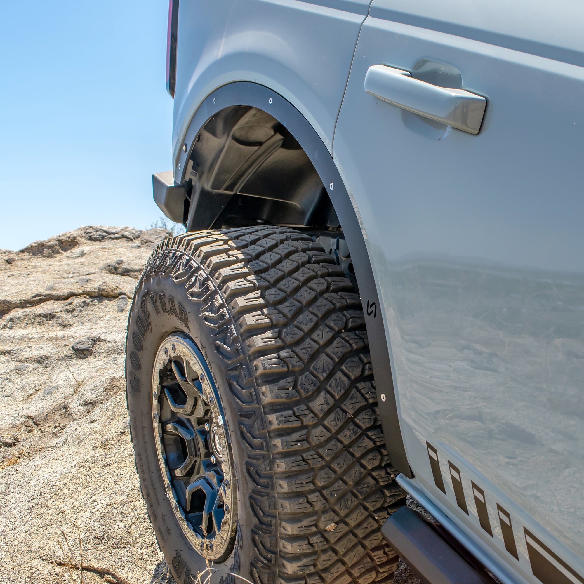 2021+ Ford Bronco Fender Delete Kit w/ Marker Lights - Turn Offroad