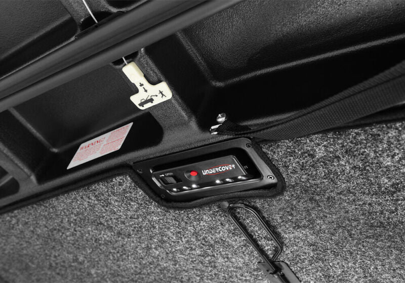 Undercover 2023+ Ford F-150 Crew Cab 5.7ft Elite LX Bed Cover - Avalanche Grey