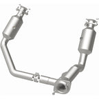 MagnaFlow 19-24 Ram 1500 5.7L OEM Grade Federal/EPA Compliant Direct-Fit Catalytic Converter