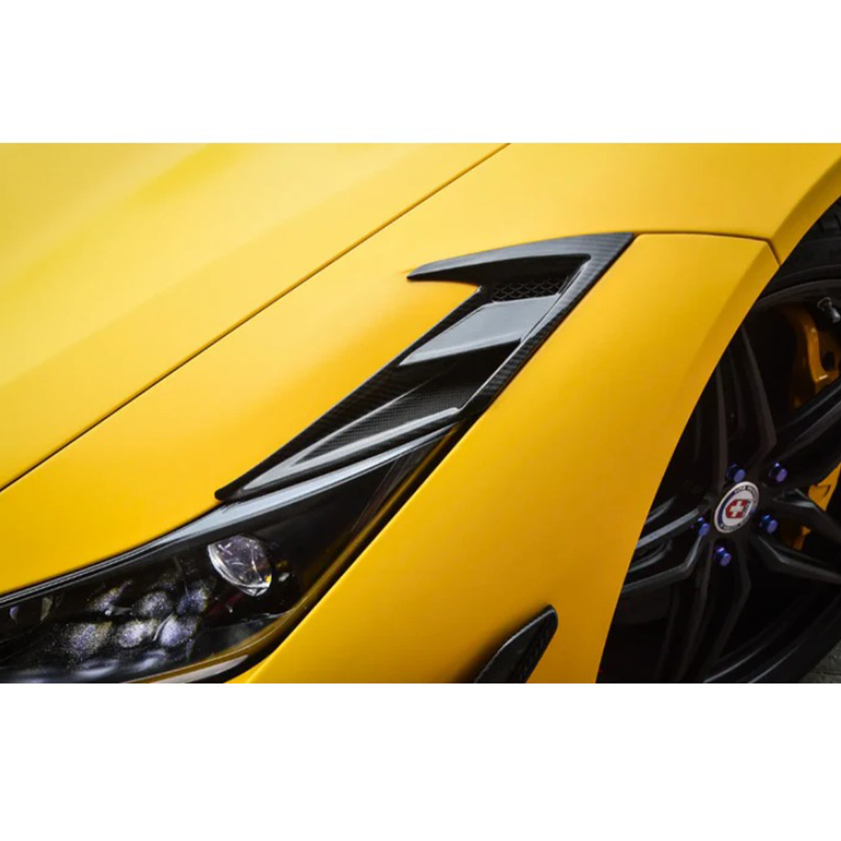 Prepreg Carbon Fiber Front Fender Vent Trims for Ferrari F8 by Stratec Systems