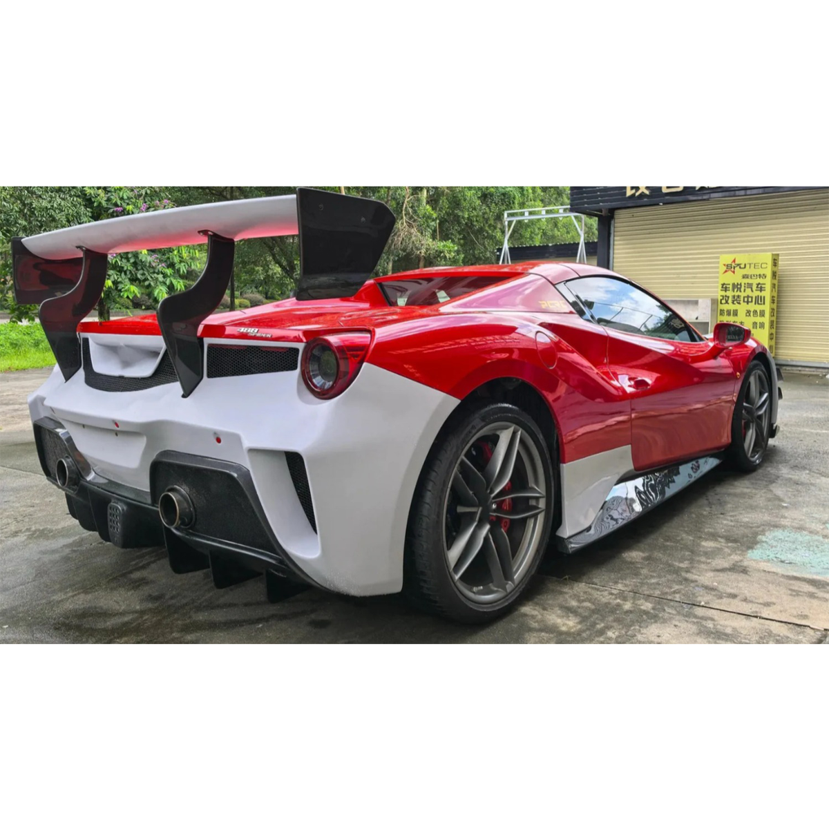 Prepreg Carbon Fiber EVO Style Aerodynamic Body Kit for Ferrari 488 by Stratec Systems