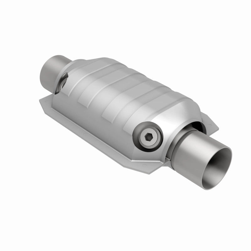MagnaFlow Universal Catalytic Converter 3 W/Dual O2 Boss
