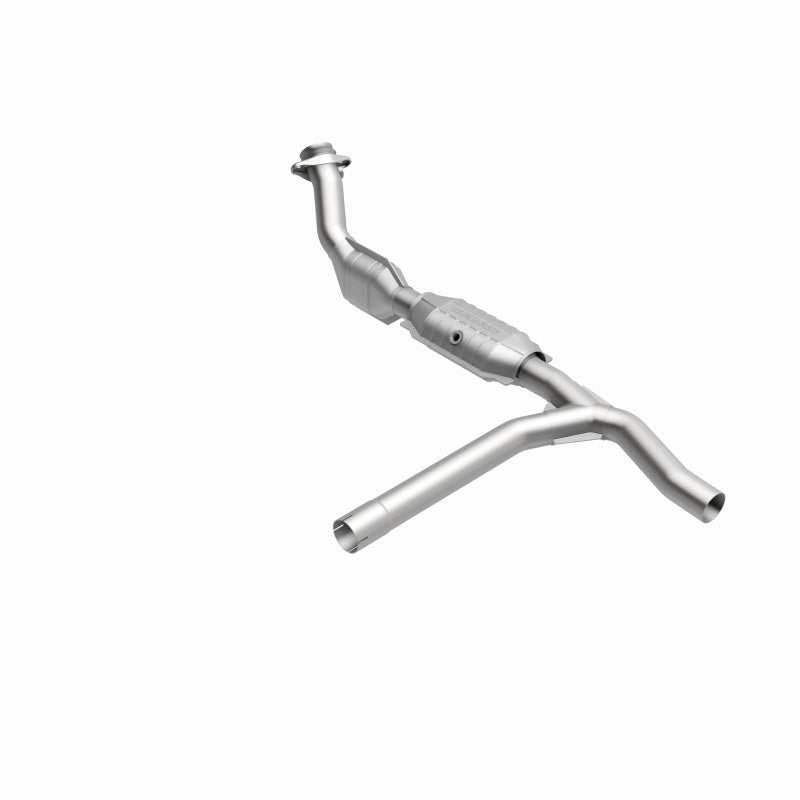 MagnaFlow Direct Fit Catalytic Converter 00-01 Ford F-150 4.6L 2wd