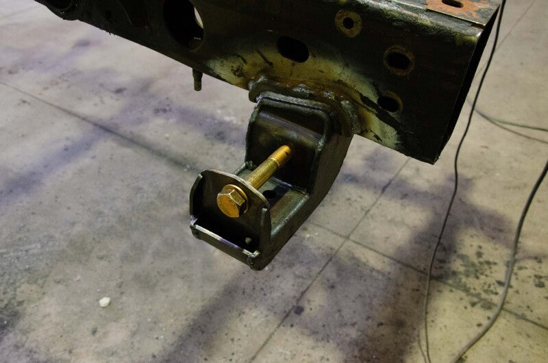 RustBuster 11-19 Chevy Silverado 2500HD/3500HD Leaf Spring Mount - Left