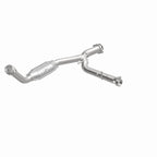 MagnaFlow Direct Fit Catalytic Converter 03-05 Ford Expedition/05-06 Lincoln Navigator 5.4L P/S