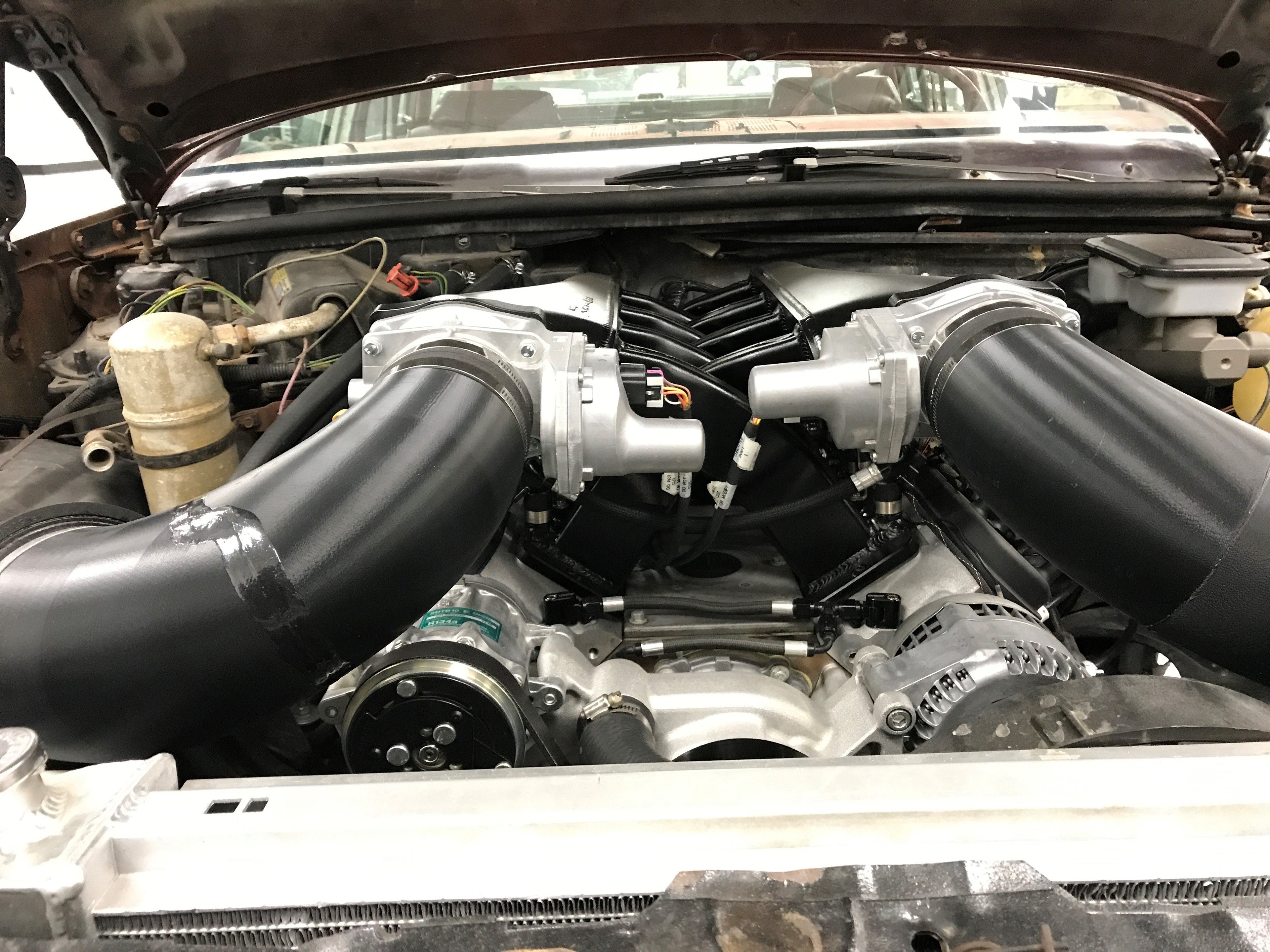 Sniper EFI Fabricated Intake Manifold Dual Plenum 102mm GM LS1/2/6, and Fuel Rail Kit - Black