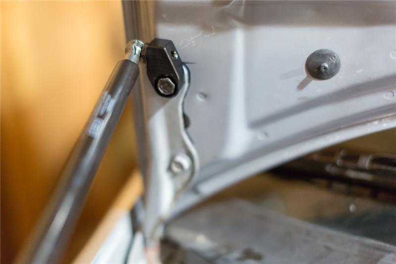 GrimmSpeed 02-07 Subaru Inpreza/WRX/STi Hood Struts