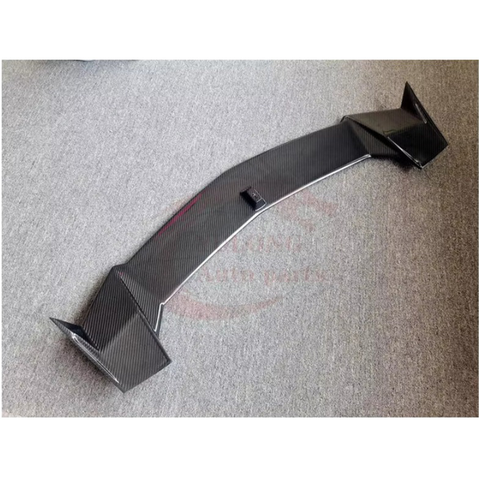 Dry Carbon Fiber Rear Roof Spoiler for Lamborghini Urus - Bull Boost Performance