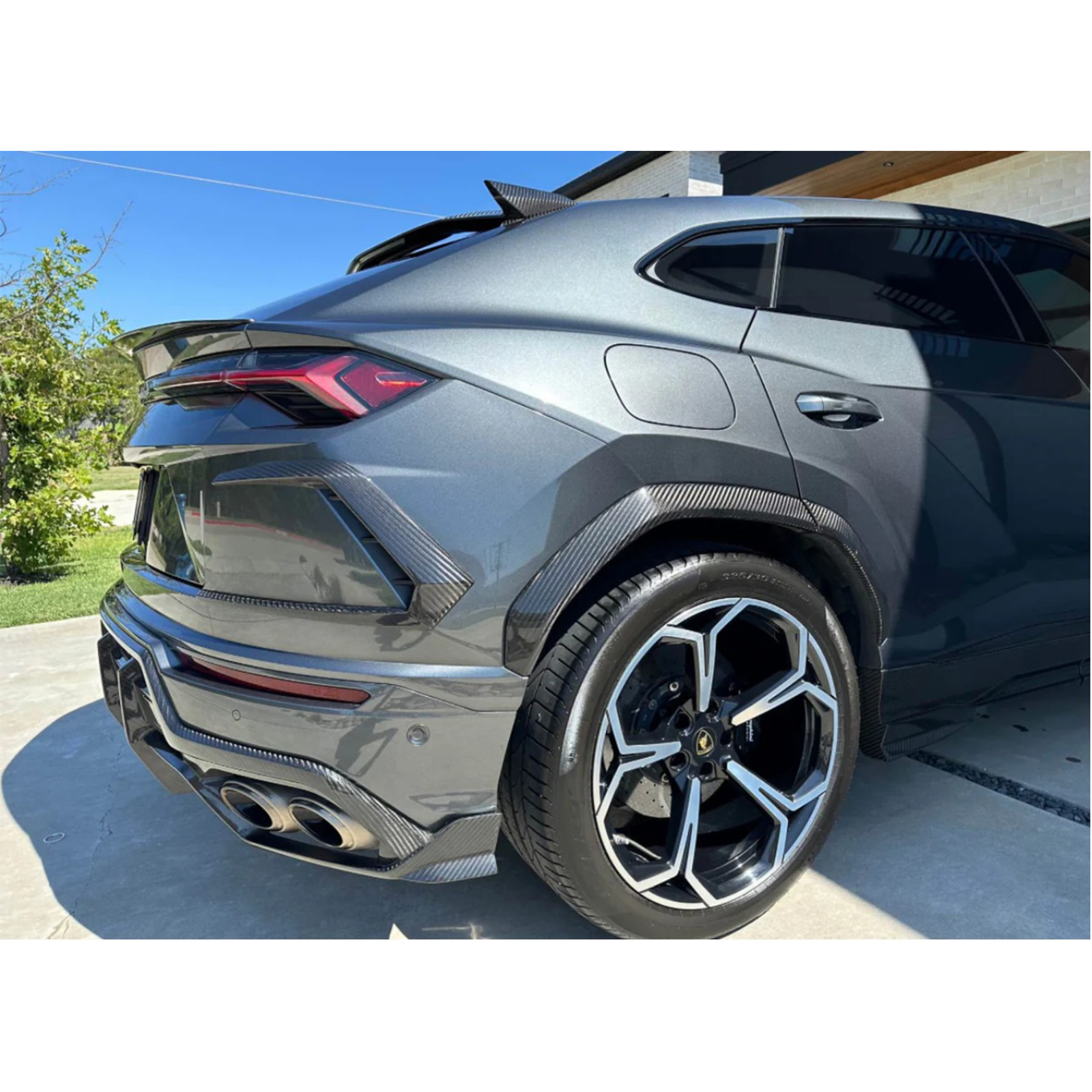 TC Style Dry Carbon Fiber Aero Body Kit for Lamborghini Urus - Bull Boost Performance