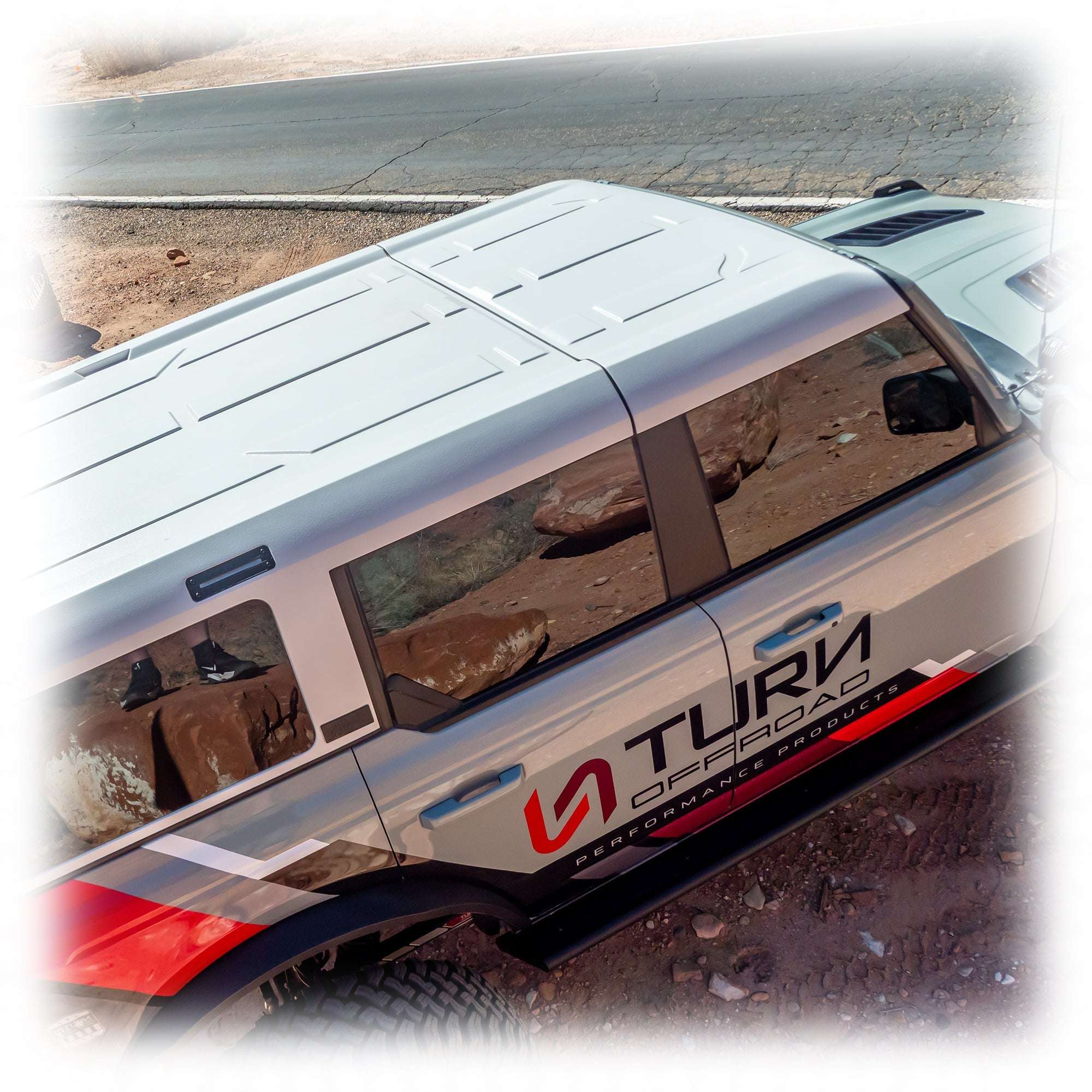 Turn Offroad TR10 Hard Top for Ford Bronco 4-Door with White Gelcoat