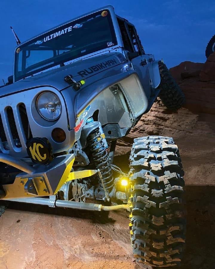 Dana/Spicer "Ultimate Dana 60" Steerable Knuckle Pod Light Mounts By Gatekeeper Off-Road