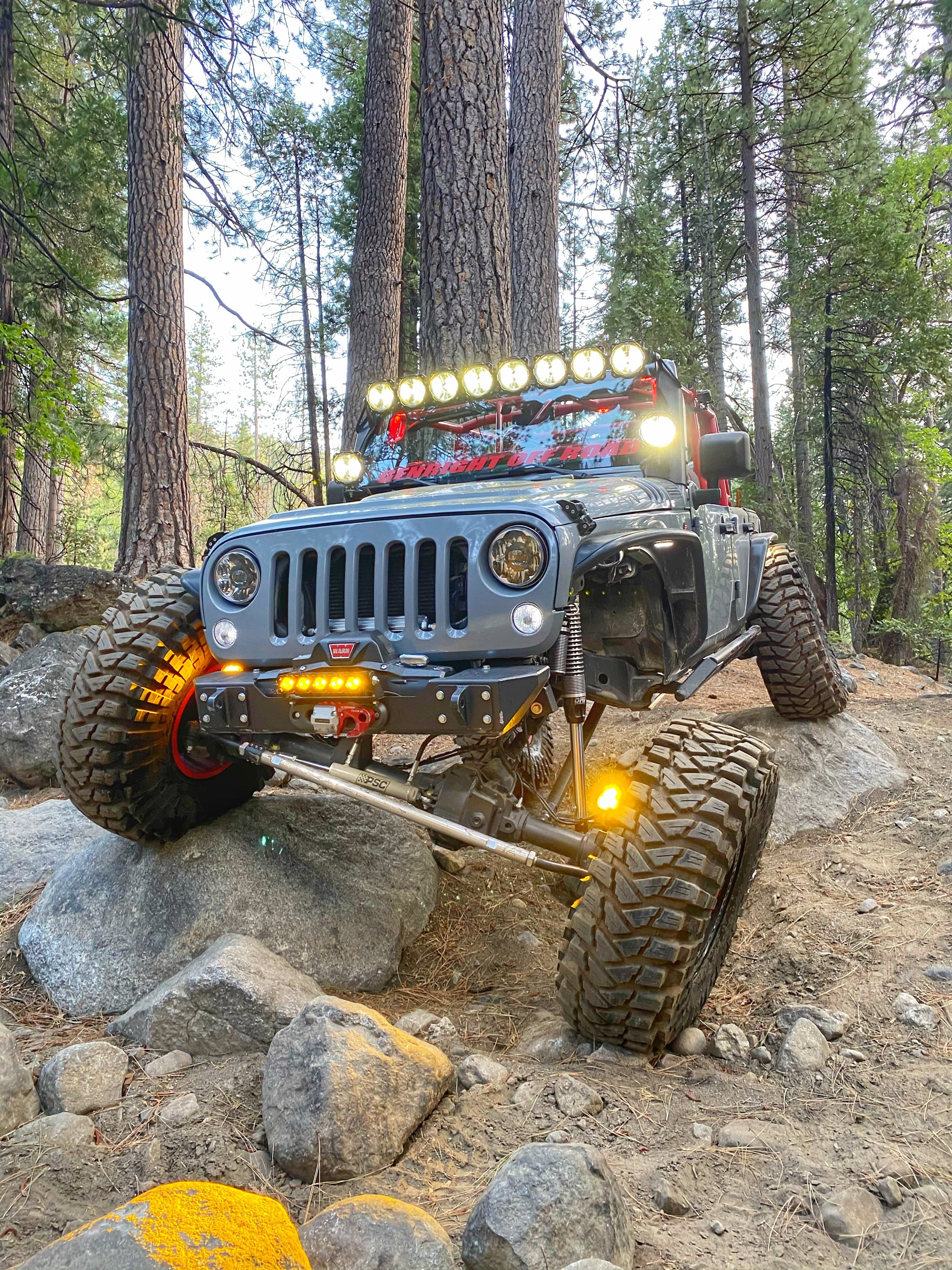 Dana 60 "Kingpin" & "Fusion 4x4" Steerable Knuckle Light Mounts By Gatekeeper Off-Road