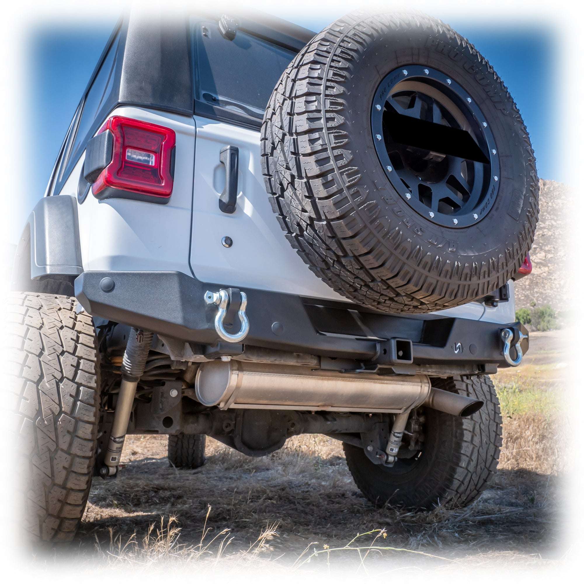 Turn Offroad Rear Bumper with Hitch Receiver for Jeep Wrangler JL