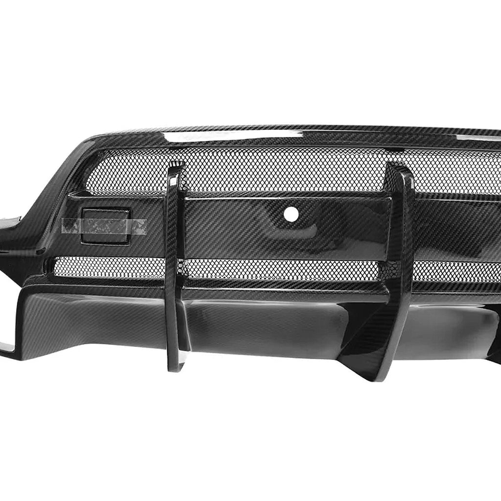 1016 Style Dry Carbon Fiber Rear Diffuser for Lamborghini Urus - Bull Boost Performance