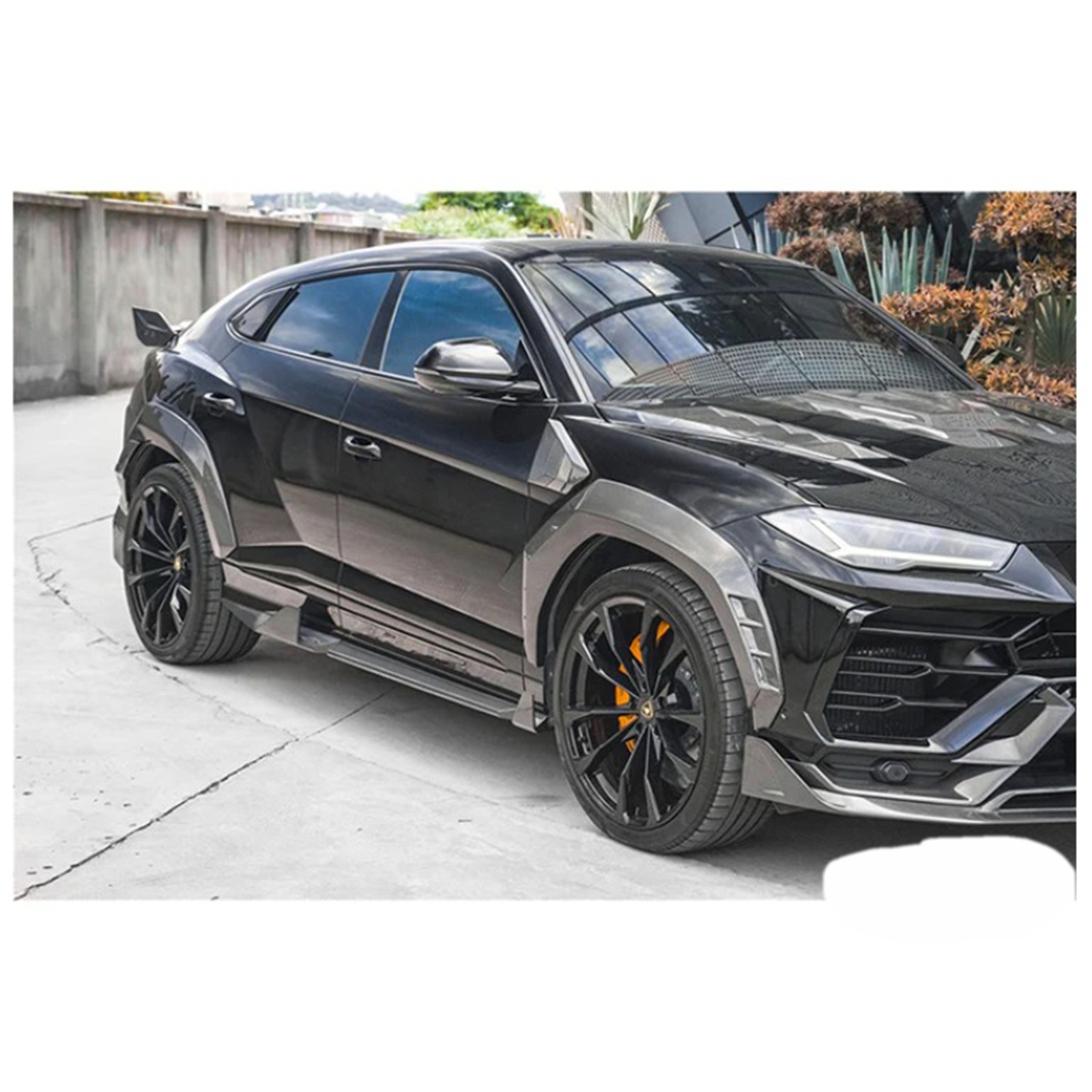 IMP Style Dry Carbon Fiber Wide Body Aero Kit for Lamborghini Urus - Bull Boost Performance