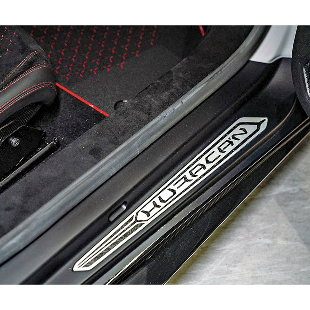 Dry Carbon Fiber Door Sill Covers for Lamborghini Huracan LP580 LP610 Spyder by Stratec Systems