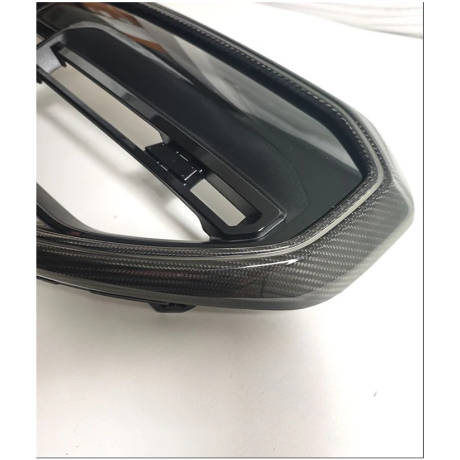 Dry Carbon Fiber Front Grille for BMW G90 M5 G60 G61 M60 - Bull Boost Performance