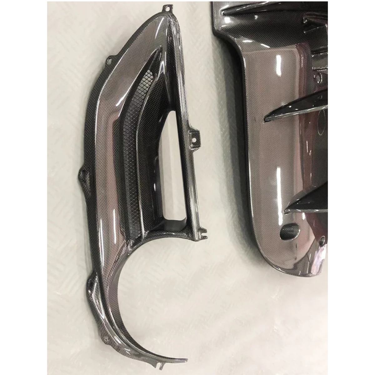 C Style Carbon Fiber Rear Fog Tail Light Surround Cover for Ferrari 488 GTB / Spider by Stratec Systems