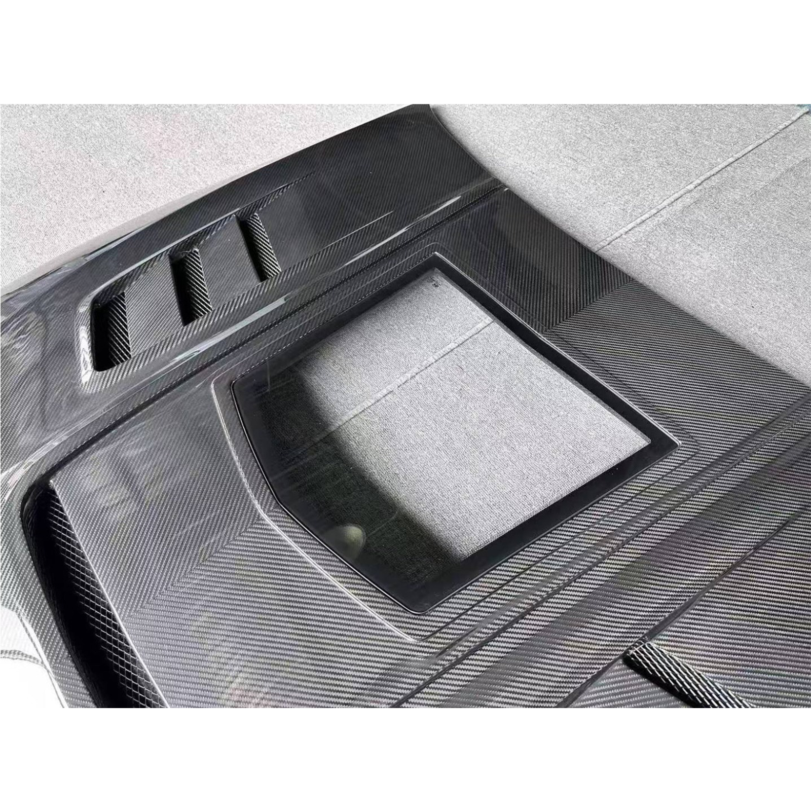 Carbon Fiber Engine Hood Bonnet Transparent Window for BMW F90 M5 G30 5 Series - Bull Boost Performance