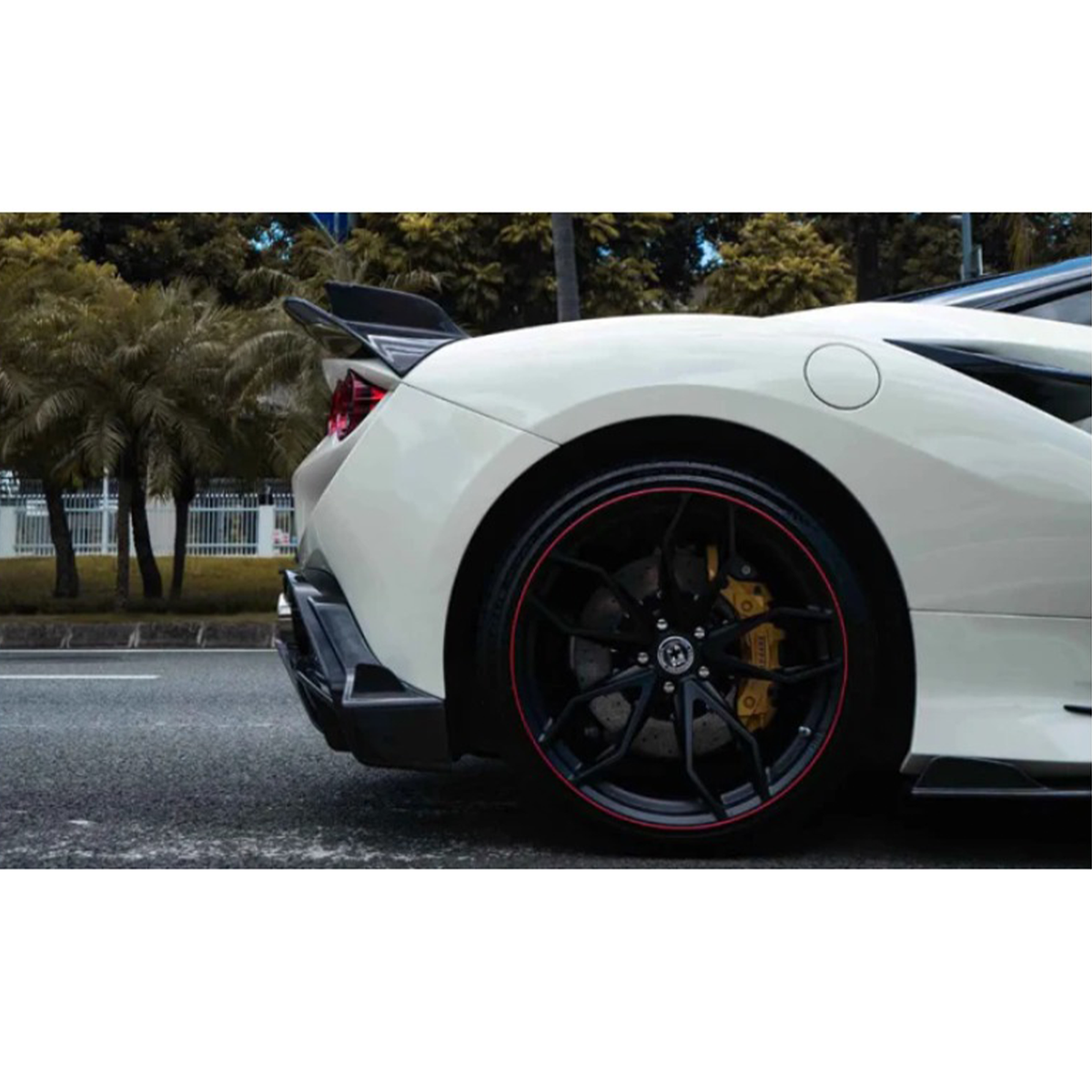 Prepreg Carbon Fiber Rear Corner Splitter Canards for Ferrari F8 by Stratec Systems