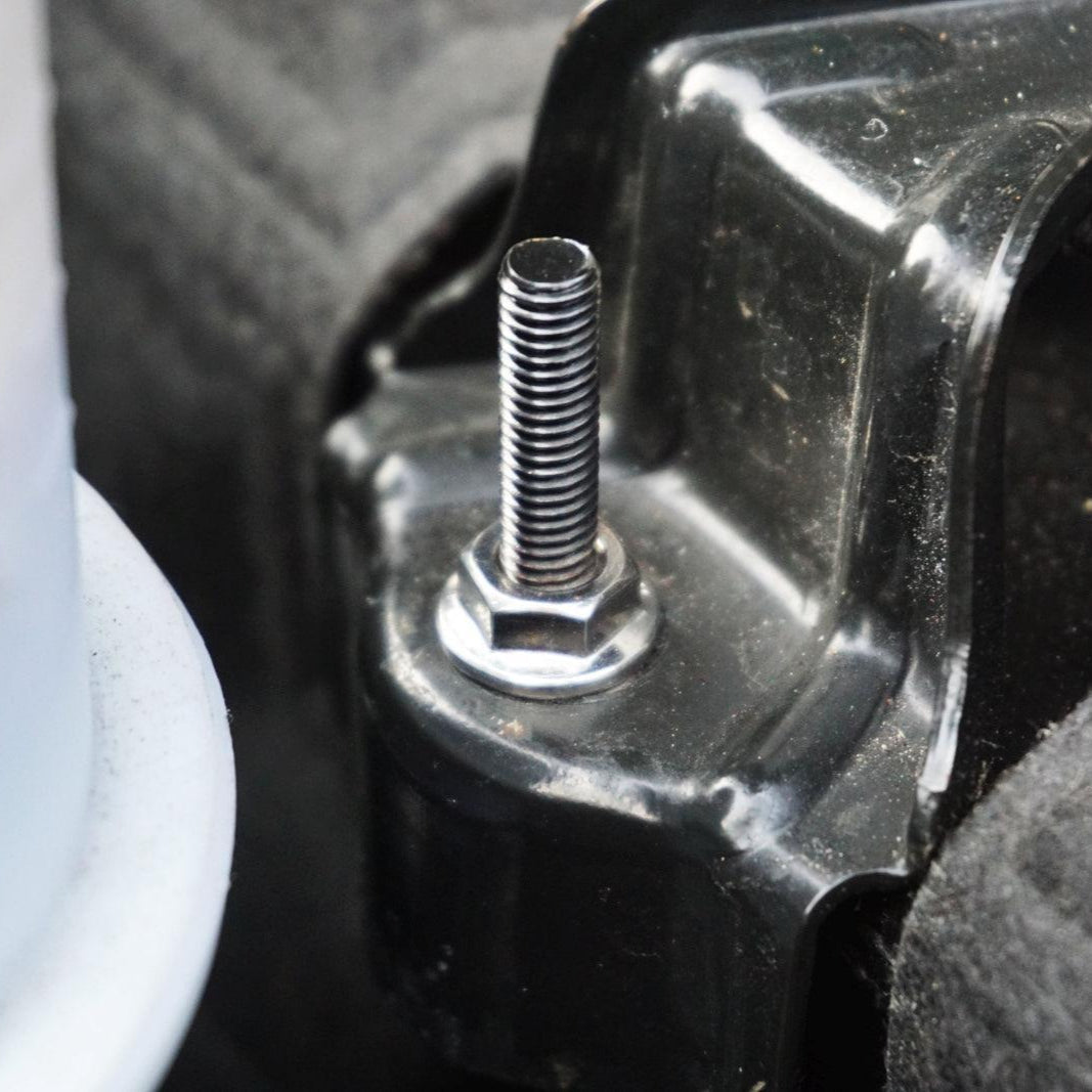 ZSPEC "Stage 1" Dress Up Bolts® Fastener Kit for 16+ Nissan Titan 5.6L, Stainless & Billet