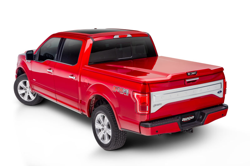 UnderCover 16-17 Chevy Silverado 1500 5.8ft Elite LX Bed Cover - Limited Edition Crimson Red