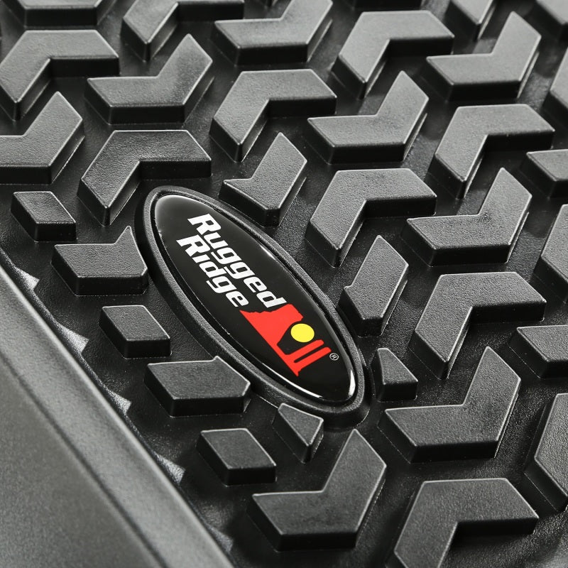 Rugged Ridge Floor Liner Rear Black Universal Rugged Ridge Floor Mats - Rubber