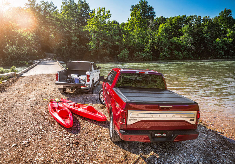 UnderCover 14-18 Chevy Silverado 1500 (19 Legacy) 5.8ft Flex Bed Cover