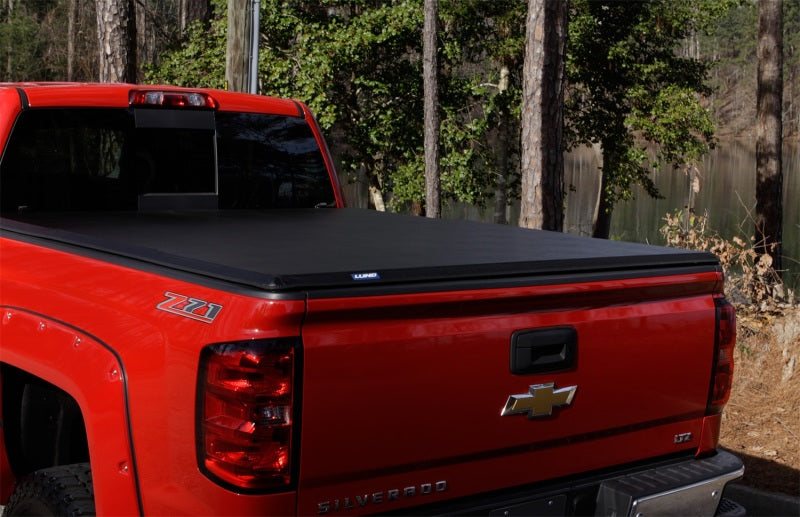 Lund 14-17 Chevy Silverado 1500 Fleetside (8ft. Bed) Hard Fold Tonneau Cover - Black