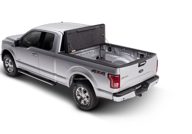 UnderCover 15-20 Ford F-150 5.5ft Ultra Flex Bed Cover - Matte Black Finish