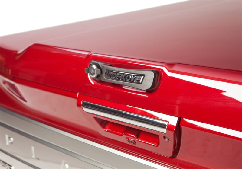 UnderCover 19-20 Chevy Silverado 1500 5.8ft Elite LX Bed Cover - Oakwood Metallic