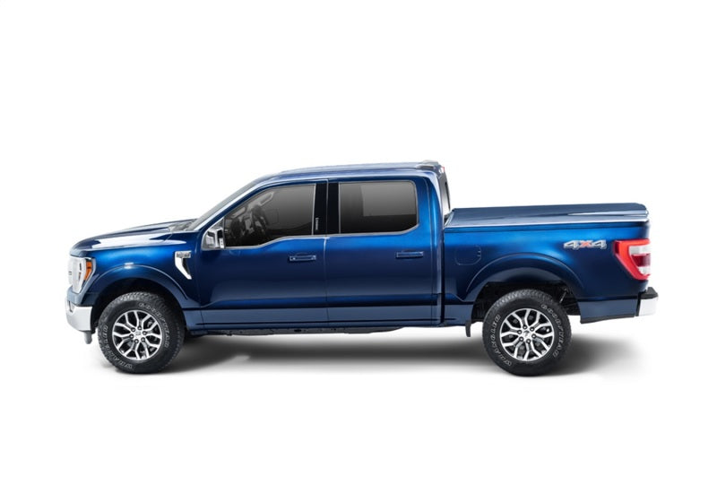 UnderCover 2021 Ford F-150 Crew Cab 5.5ft Elite LX Bed Cover - Velocity Blue