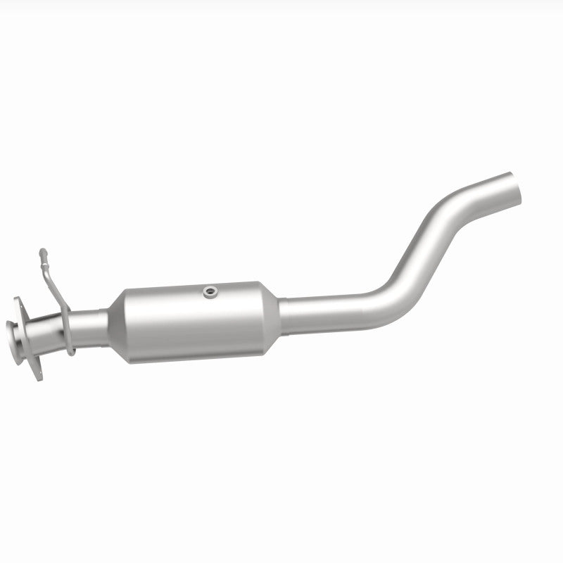 MagnaFlow 22-24 Ford F-650 V8 7.3L Underbody Direct Fit Catalytic Converter