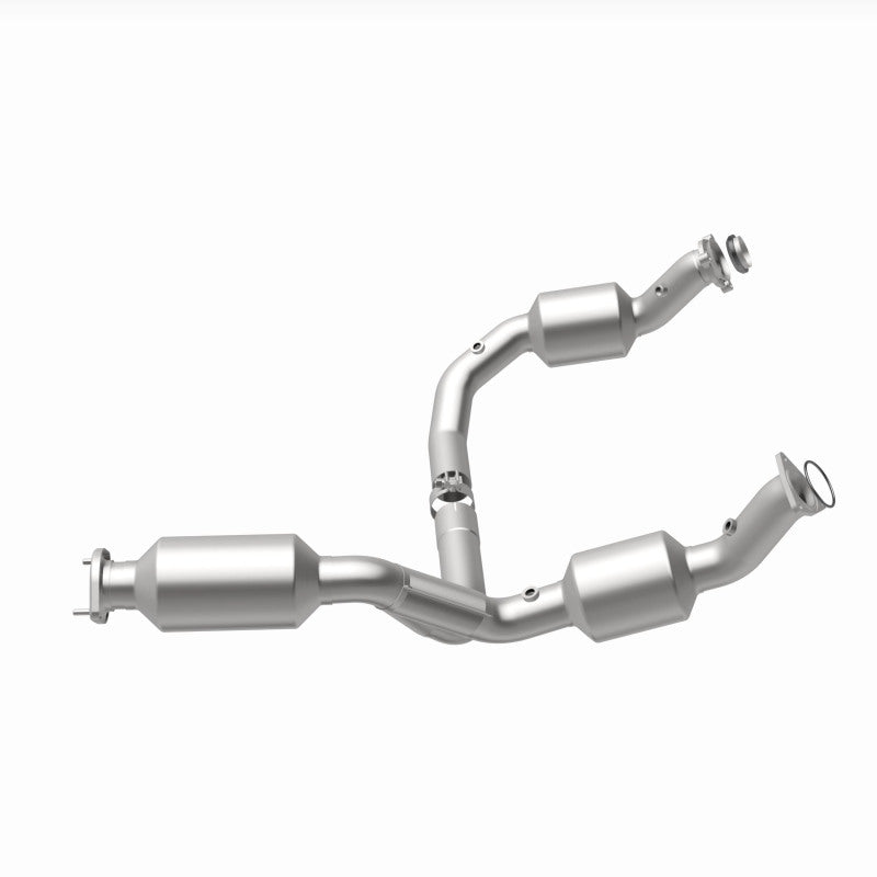 MagnaFlow 2021 Chevrolet Express 2500 4.3L Underbody Direct-Fit Catalytic Converter