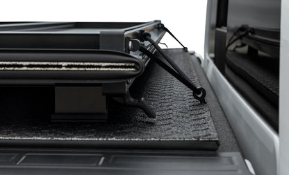 Access LOMAX Pro Series Tri-Fold Cover 04-18 Ford F-150 5ft 6in Short Bed Black Diamond Mist