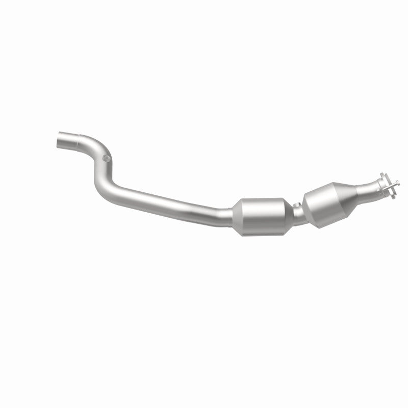 MagnaFlow 13-17 Range Rover V8 5 OEM Underbody Direct Fit EPA Compliant Catalytic Converter