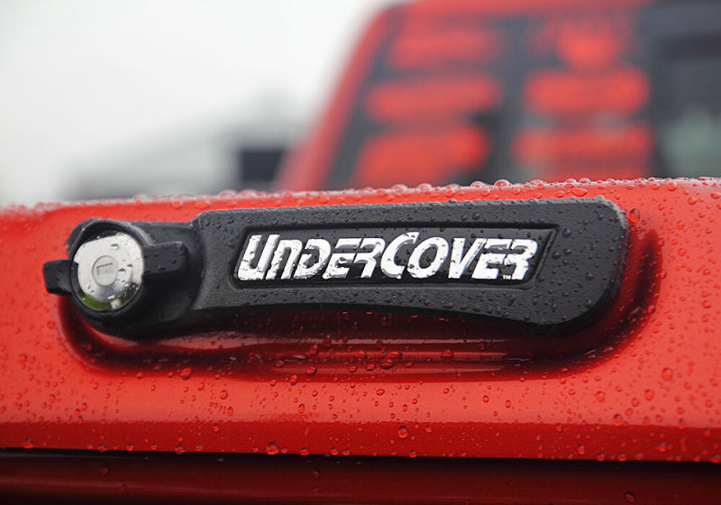 UnderCover 19-20 Chevy Silverado 1500 5.8ft Elite LX Bed Cover - Black