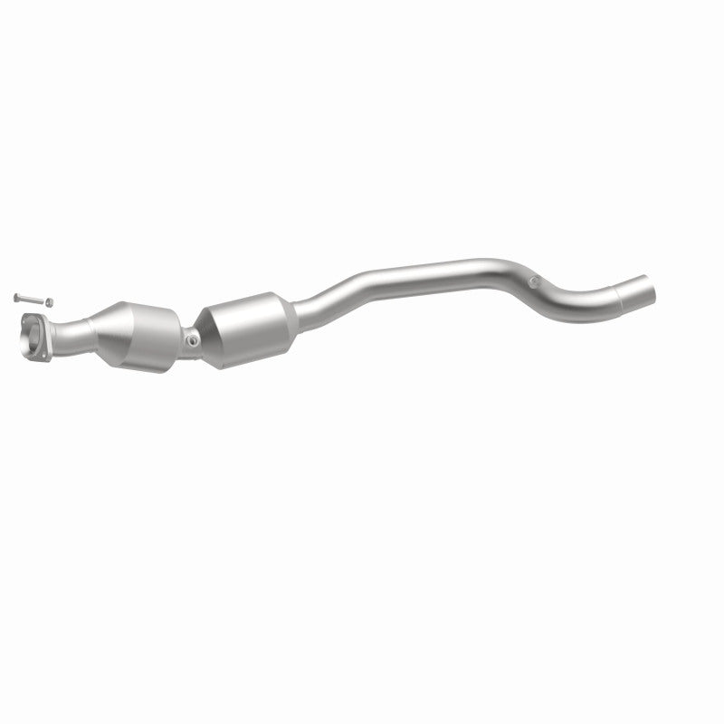 MagnaFlow 13-17 Range Rover V8 5 OEM Underbody Direct Fit EPA Compliant Catalytic Converter