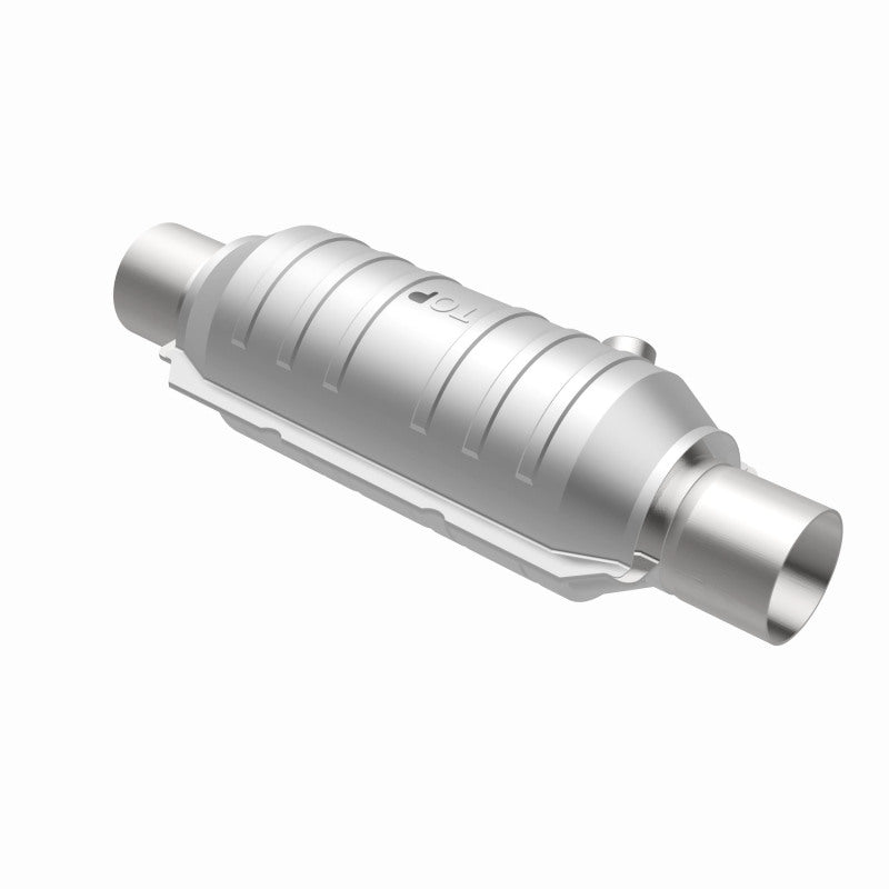 MagnaFlow Universal Catalytic Converter 2.25 OEM Angled O2
