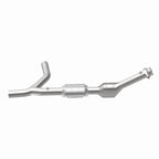 MagnaFlow Direct Fit Catalytic Converter 00-04 Ford E150 4.6L Passenger Side