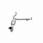 MagnaFlow Direct Fit Catalytic Converter 99-00 Ford F-150 4.2L 50S