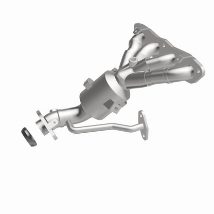 MagnaFlow OEM Grade 12-17 Toyota Prius C Federal / EPA Compliant Manifold Catalytic Converter