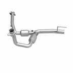 MagnaFlow Direct Fit Catalytic Converter 99-01 G Cherokee Front 4.7L